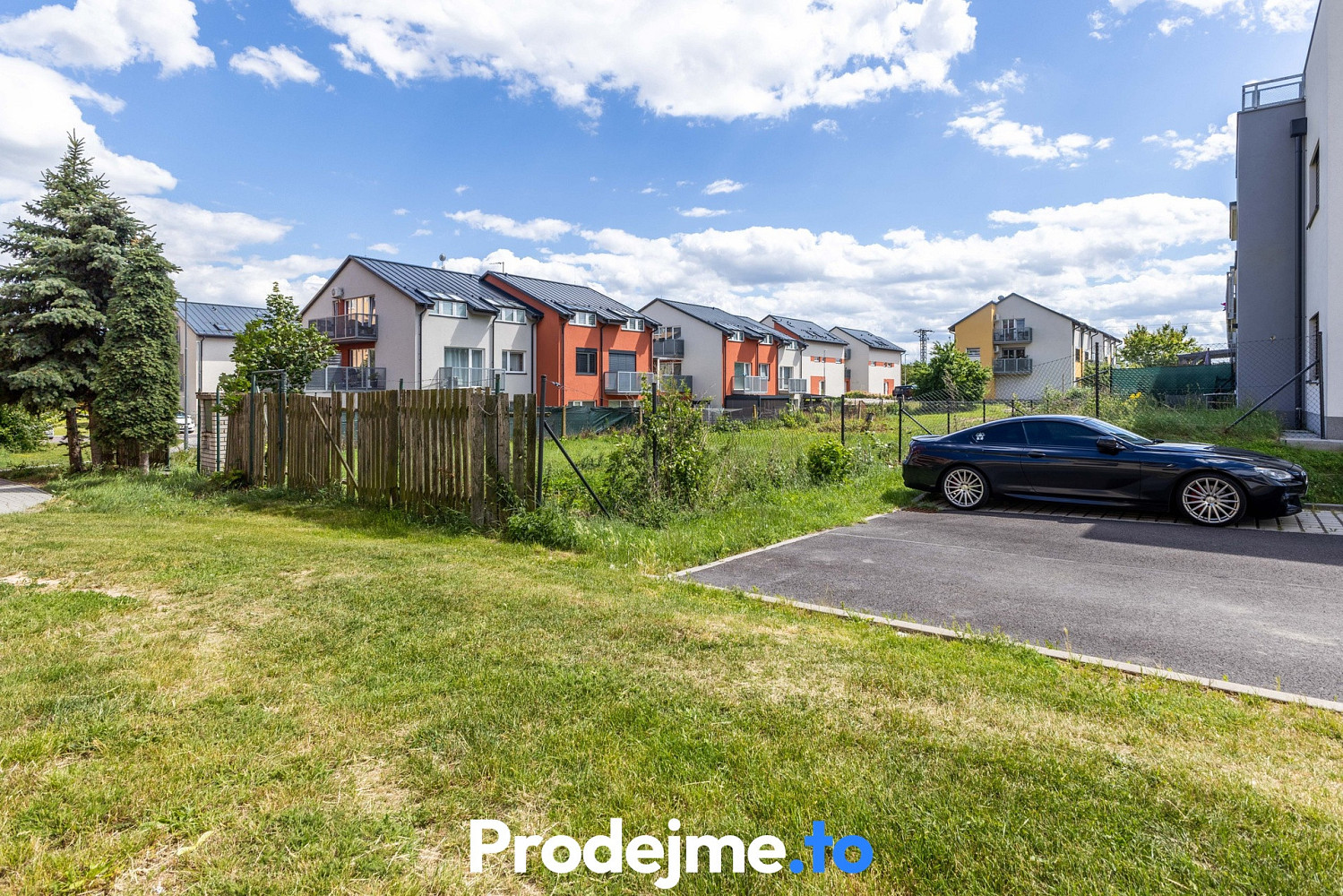 Prodej stavebního pozemku 877 m² – fotografie 3