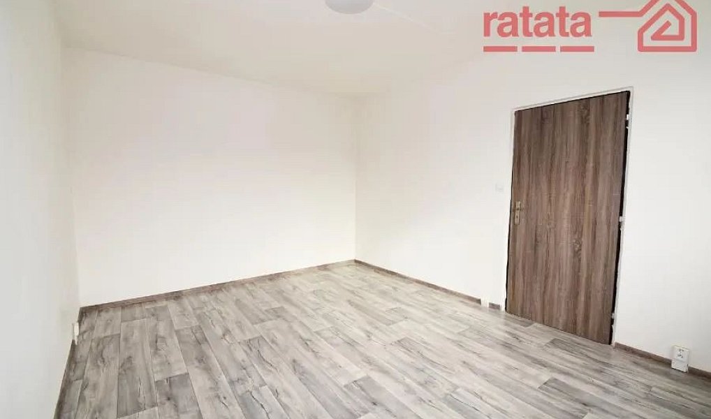 Pronájem bytu 1+1 35 m², Jirkov – náhled fotky 9