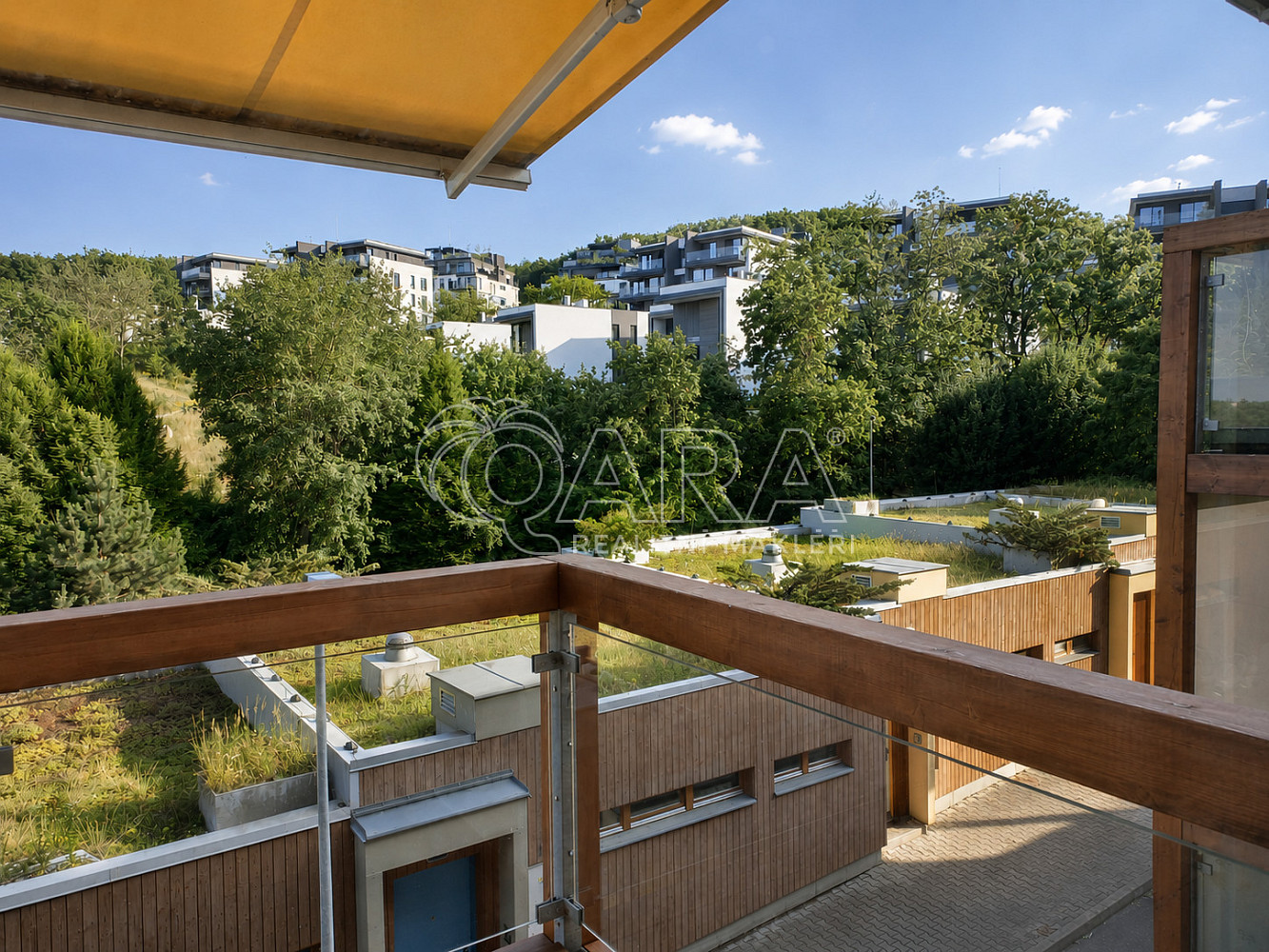Pronájem bytu 2+kk 81 m² — photo 2
