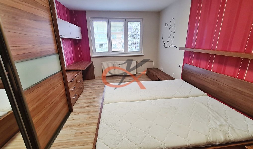 Pronájem bytu 2+1 74 m², Rožnov pod Radhoštěm – náhled fotky 11