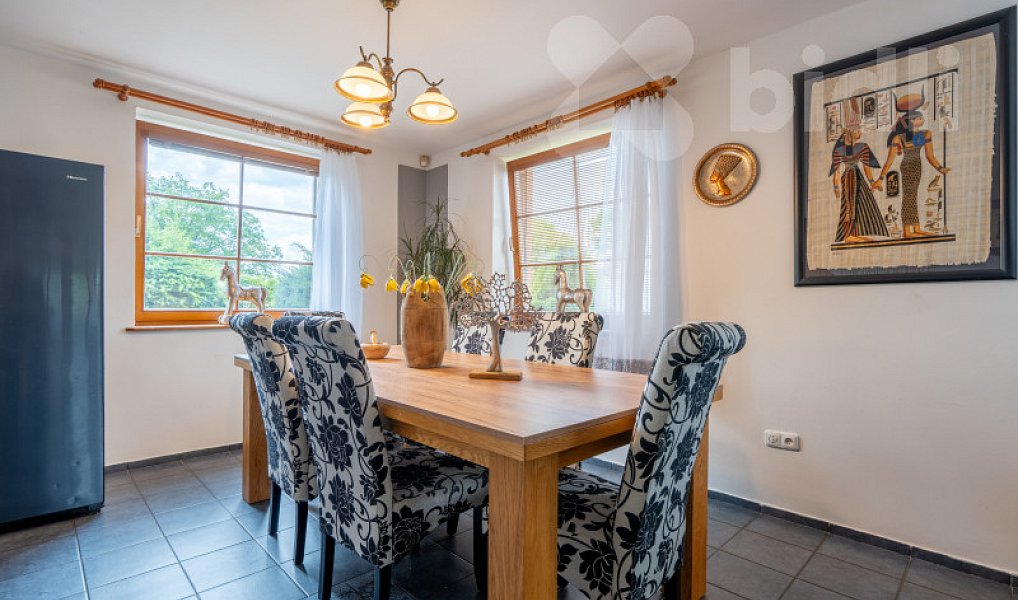 Prodej domu 214 m² s pozemkem 1 285 m², Kamenice – náhled fotky 13
