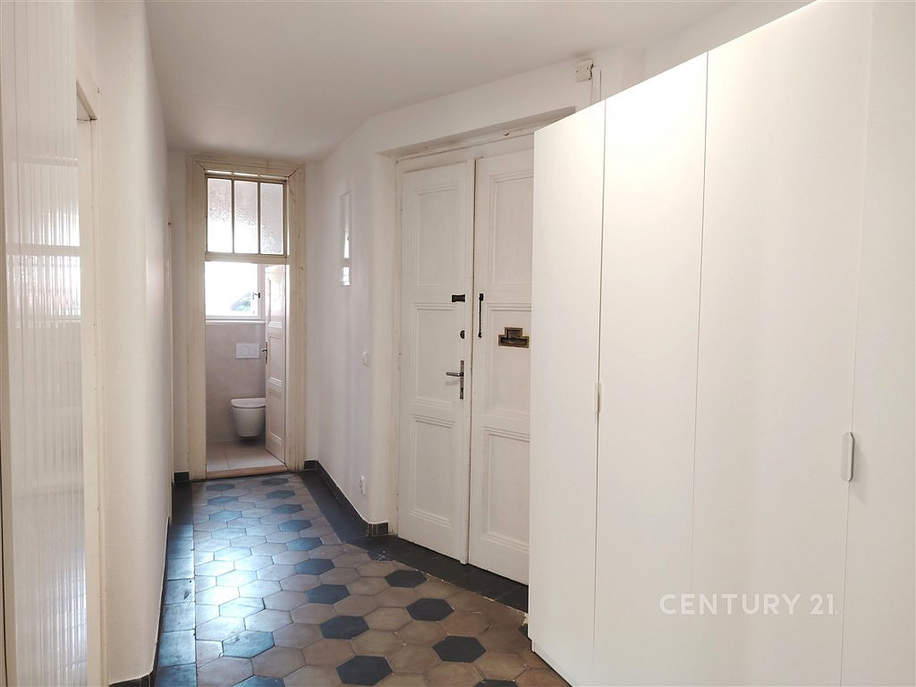 Pronájem bytu 3+kk 81 m² – další