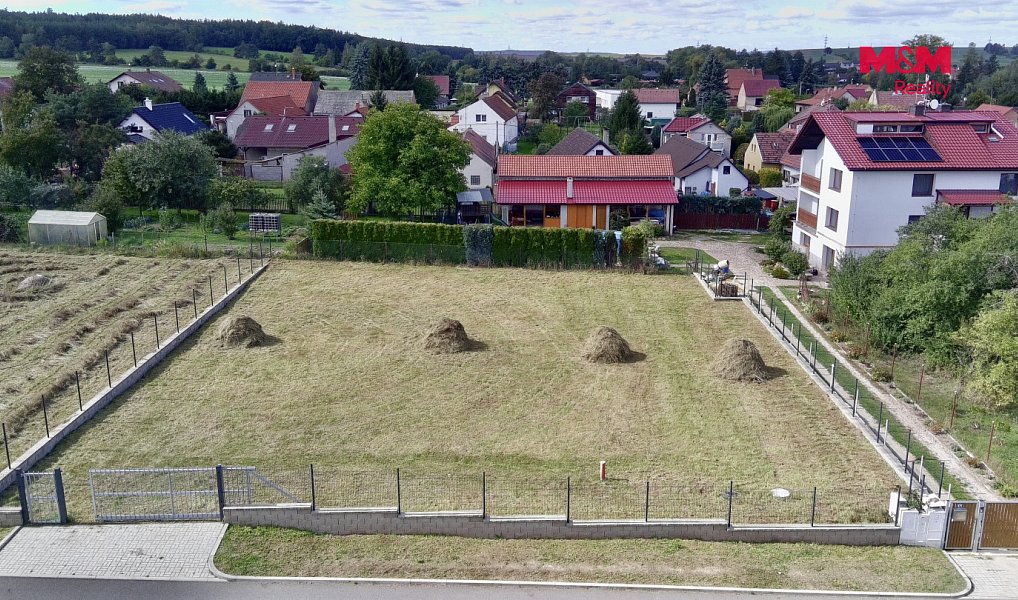 Prodej stavebního pozemku 1 036 m², Olešná – náhled fotky 3