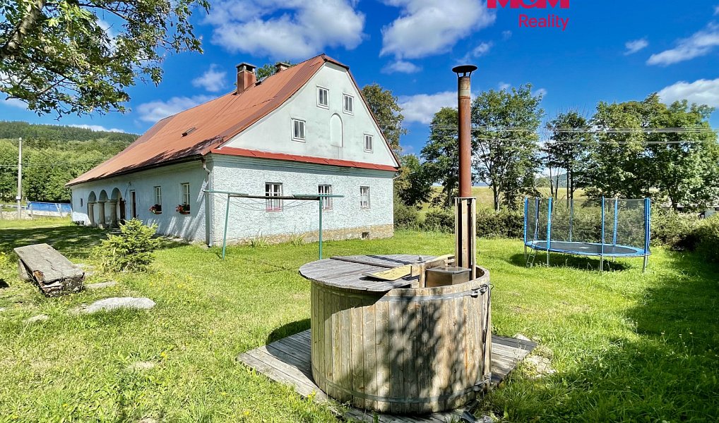 Prodej chaty/chalupy 330 m² s pozemkem 1 286 m², Staré Město – fotka 1 z 30