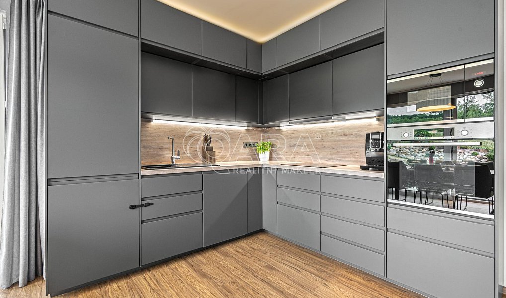 Prodej domu 131 m² s pozemkem 838 m², Kamenice – náhled fotky 6