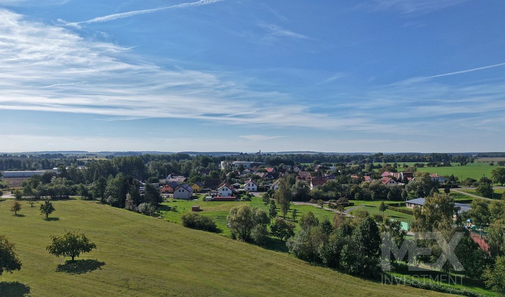 Prodej stavebního pozemku 999 m², Sadová – náhled fotky 9