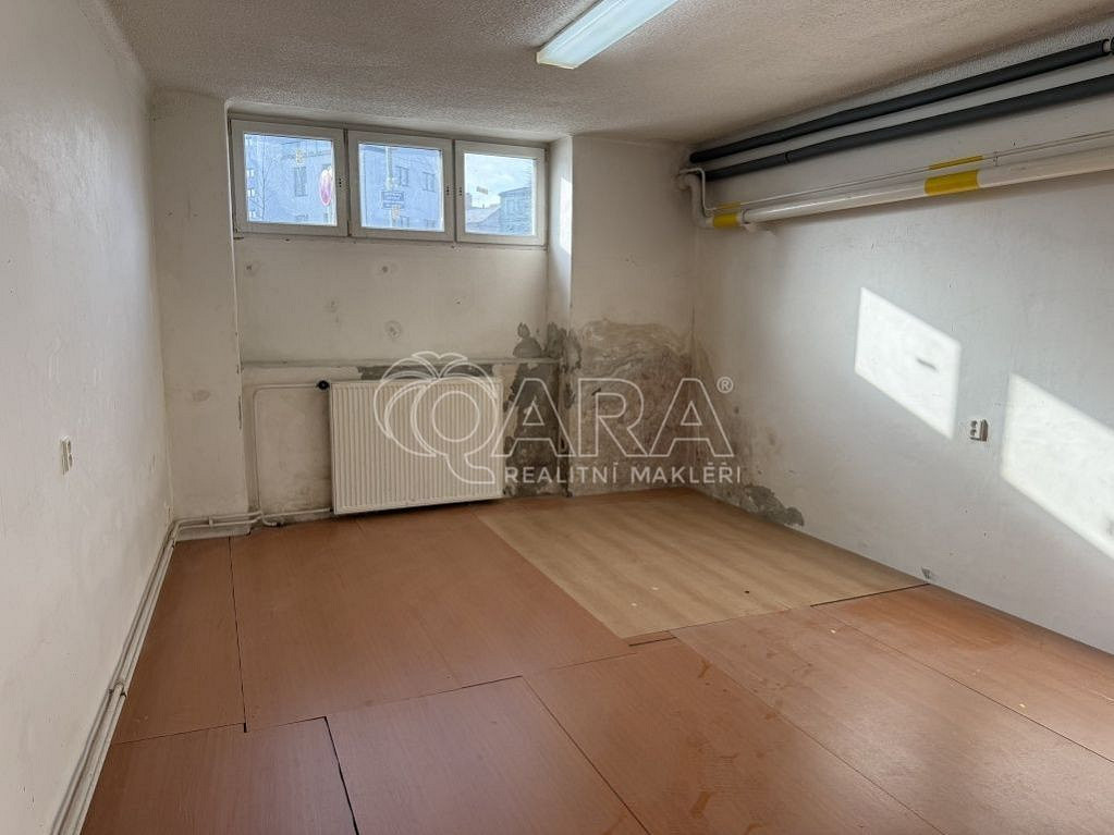 Pronájem obchodních prostor 28 m²