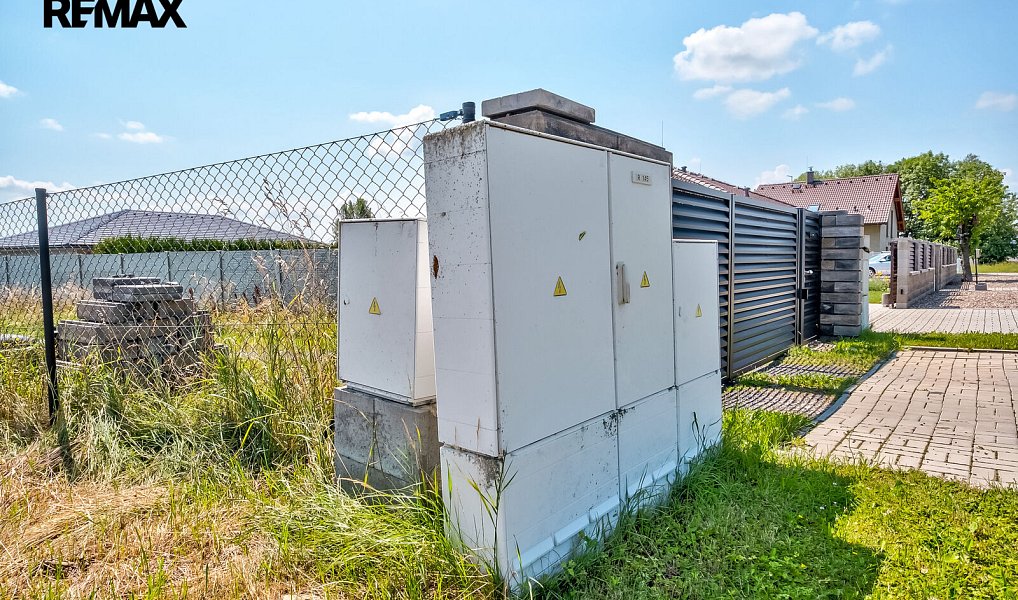 Prodej stavebního pozemku 1 300 m², Černovice – náhled fotky 7