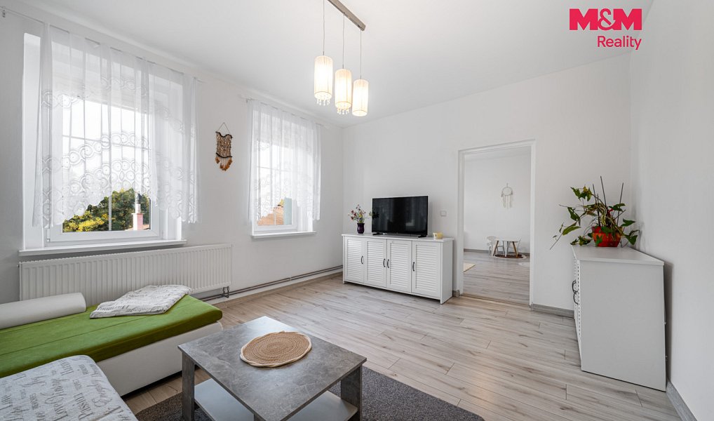 Prodej bytu 3+1 76 m², Dalovice – náhled fotky 3