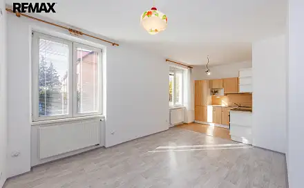 Pronájem bytu 3+kk 76 m²