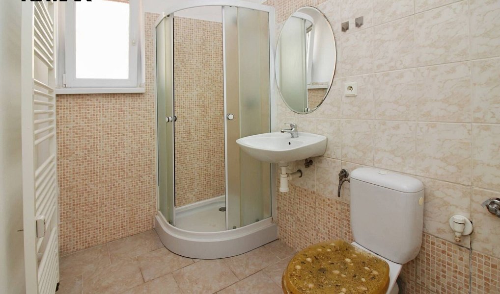 Prodej domu 172 m² s pozemkem 312 m², Žatec – náhled fotky 3