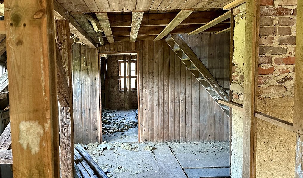Prodej domu 173 m² s pozemkem 8 675 m², Staré Křečany – náhled fotky 5