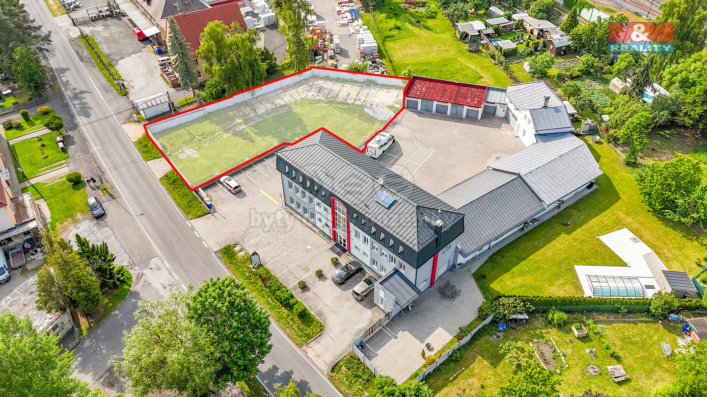 Pronájem pozemku 1 100 m² – fotografie 5