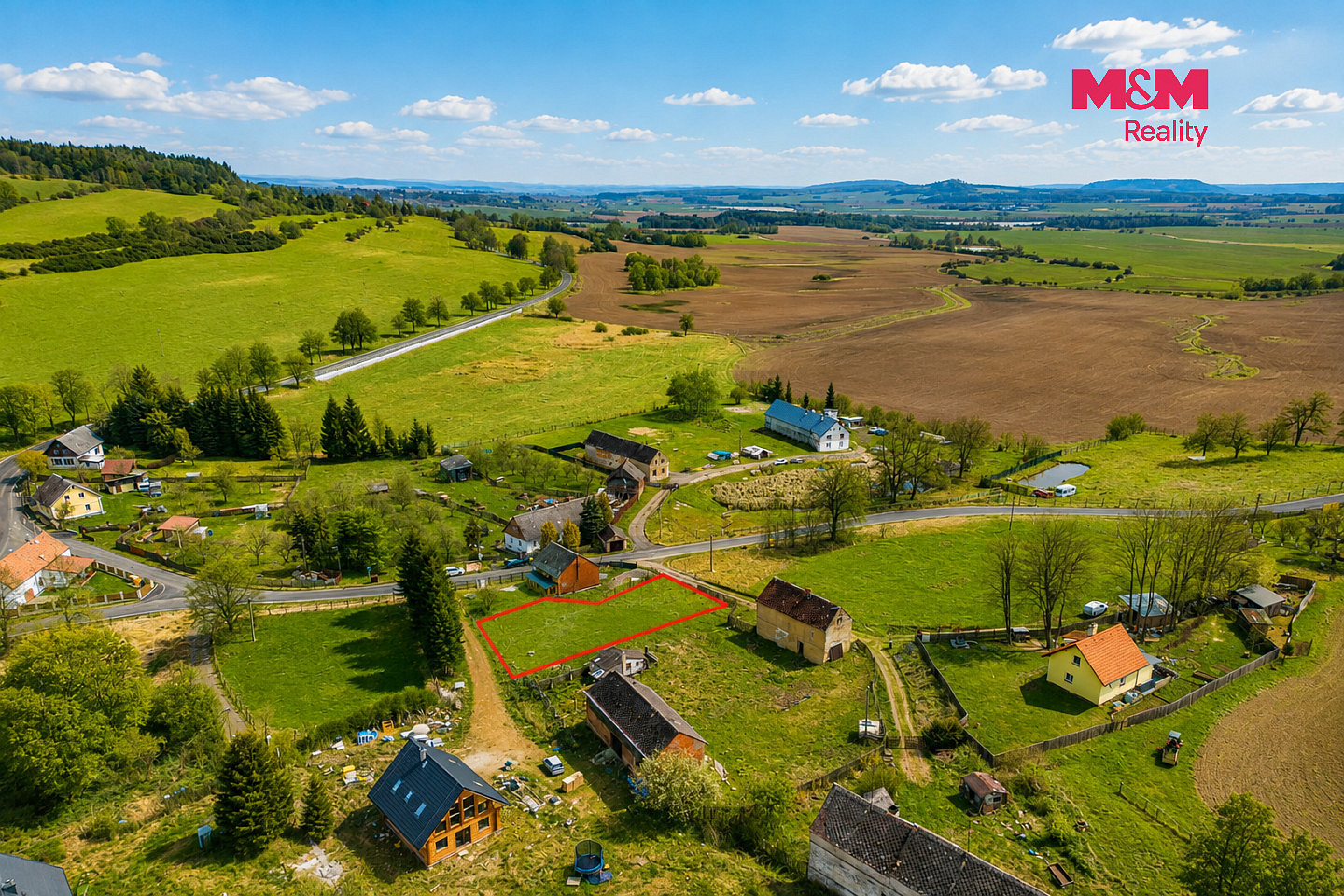 Prodej stavebního pozemku 1 027 m² – fotografie 2
