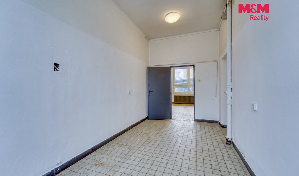 Pronájem obchodních prostor 38 m², Klatovy – náhled fotky 8