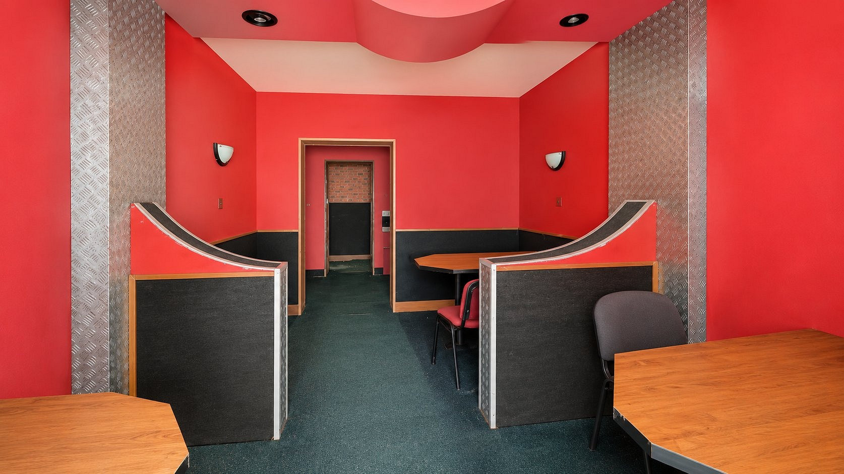 Pronájem obchodních prostor 80 m² – fotografie 2
