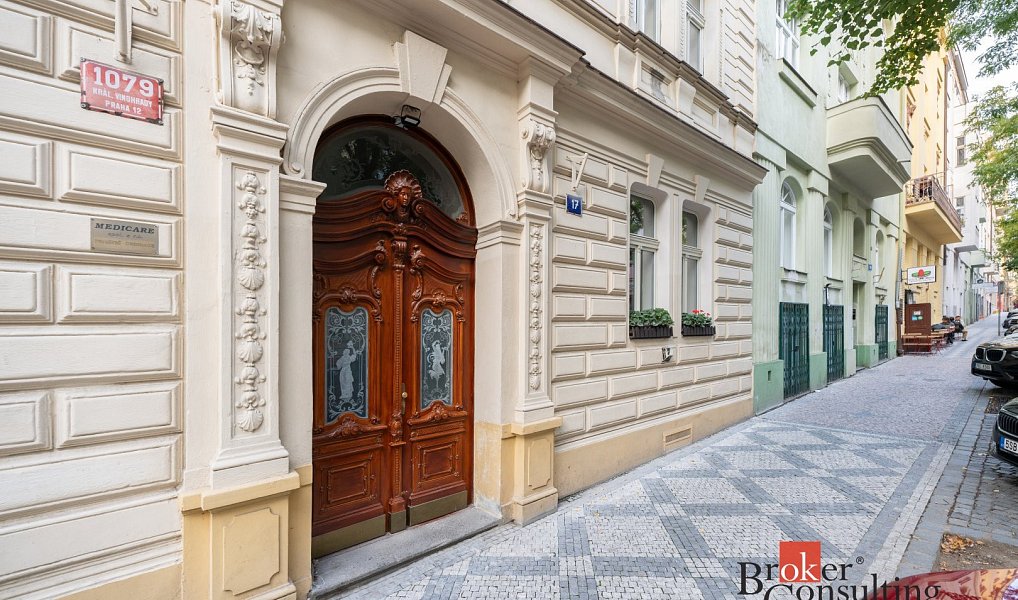 Prodej bytu 1+1 52 m², Praha – náhled fotky 16