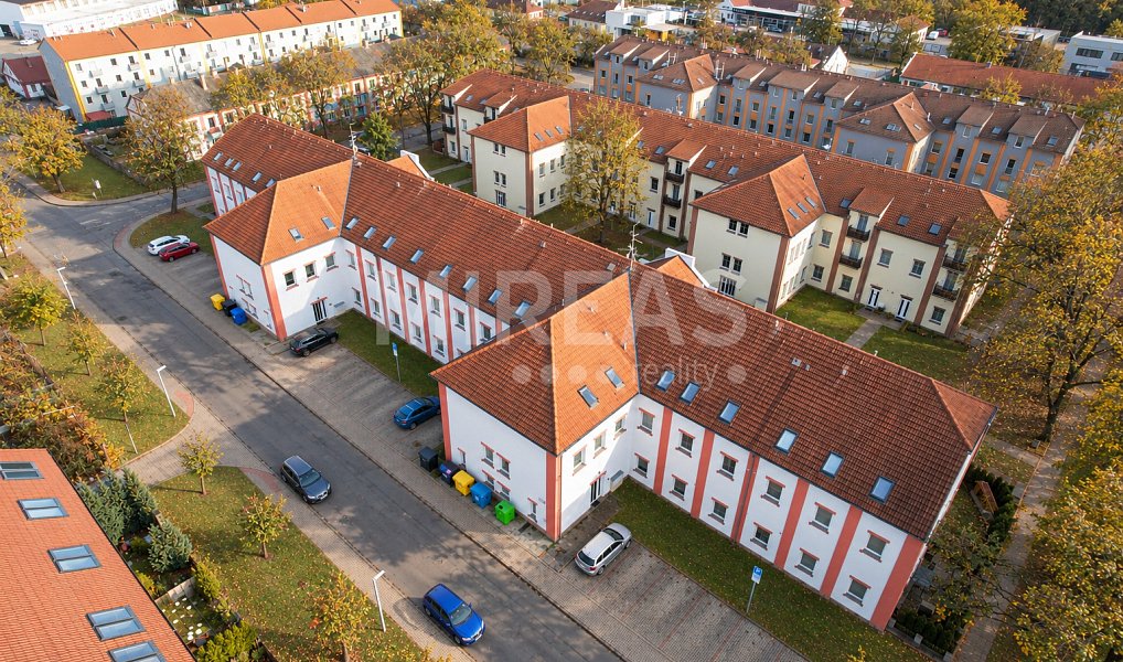Prodej bytu 3+kk 67 m², Milovice – náhled fotky 19