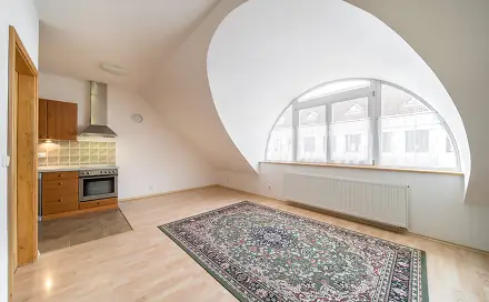Pronájem bytu 2+kk 80 m²