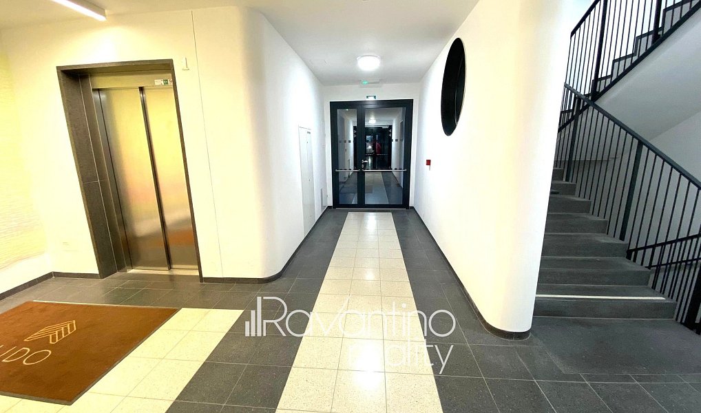 Pronájem bytu 1+kk 38 m², Brno – náhled fotky 2