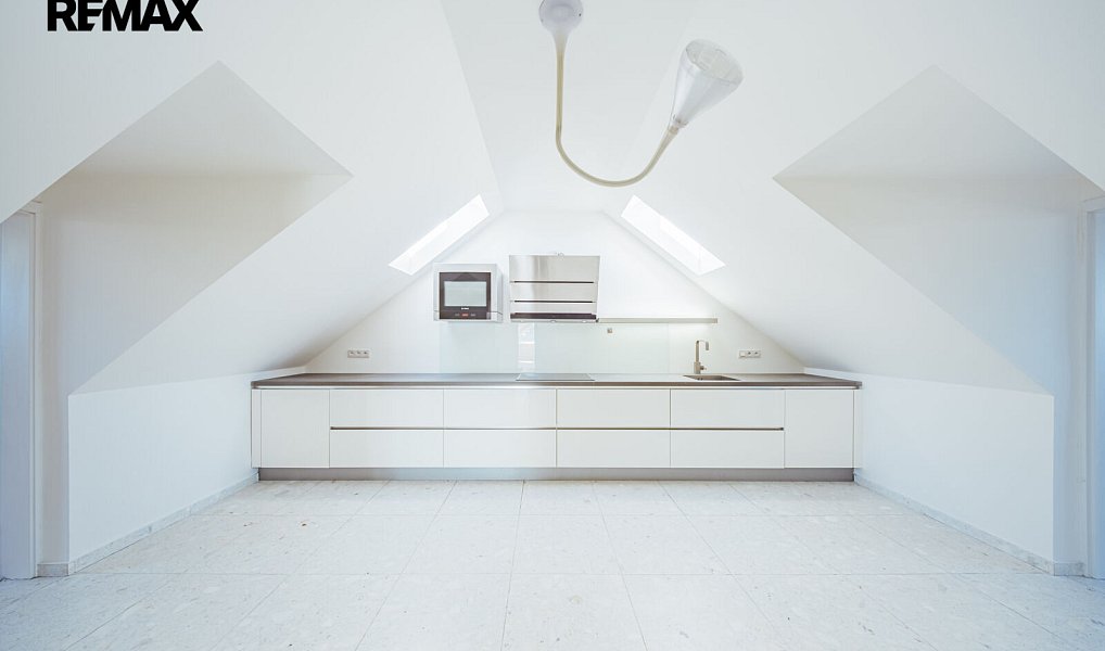 Prodej bytu 3+1 134 m², Dolní Břežany – náhled fotky 11