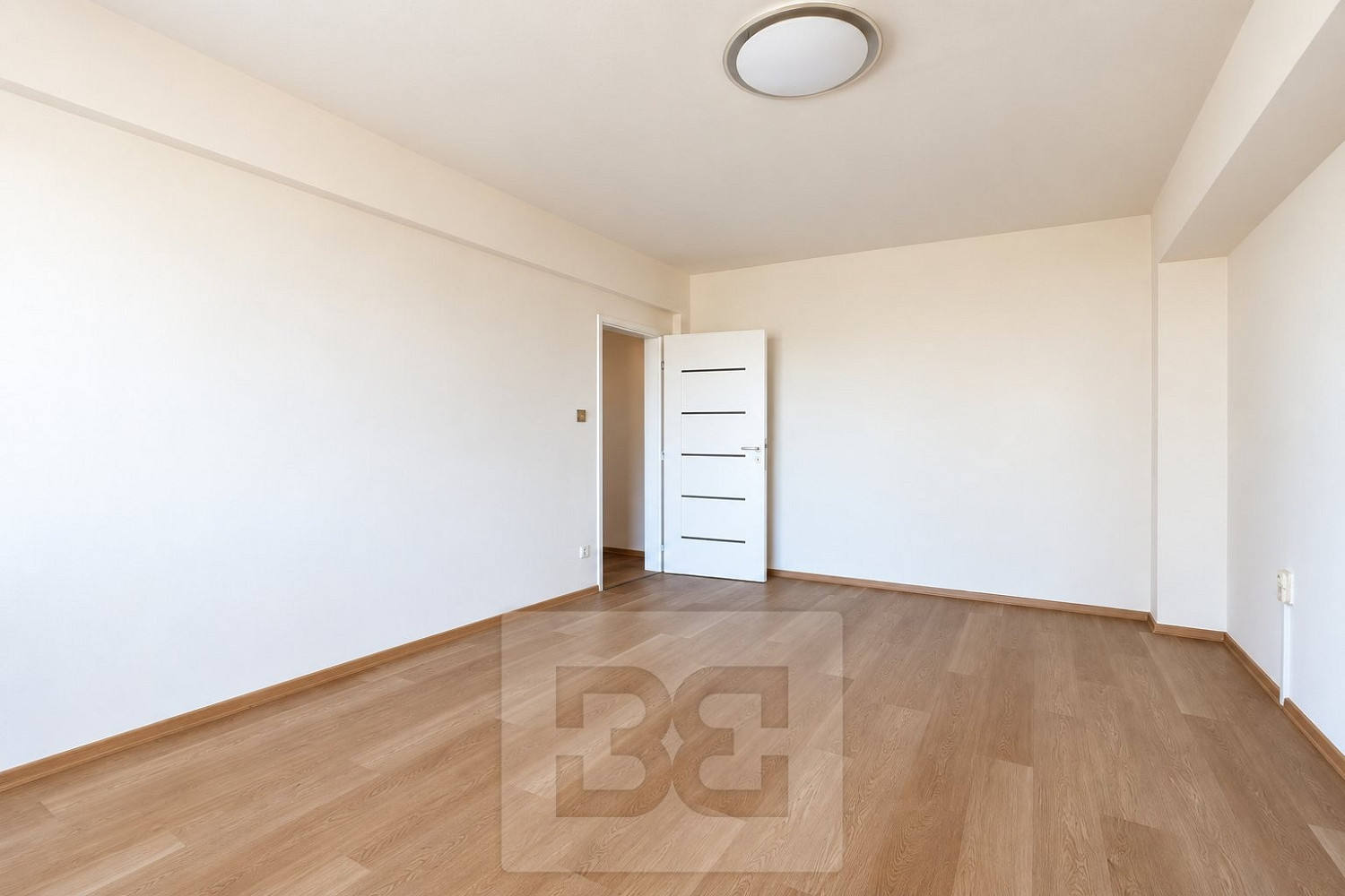 Pronájem bytu 2+1 67 m² – fotografie 2