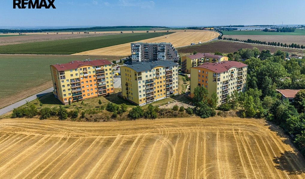 Pronájem bytu 1+kk 30 m², Klecany – náhled fotky 13