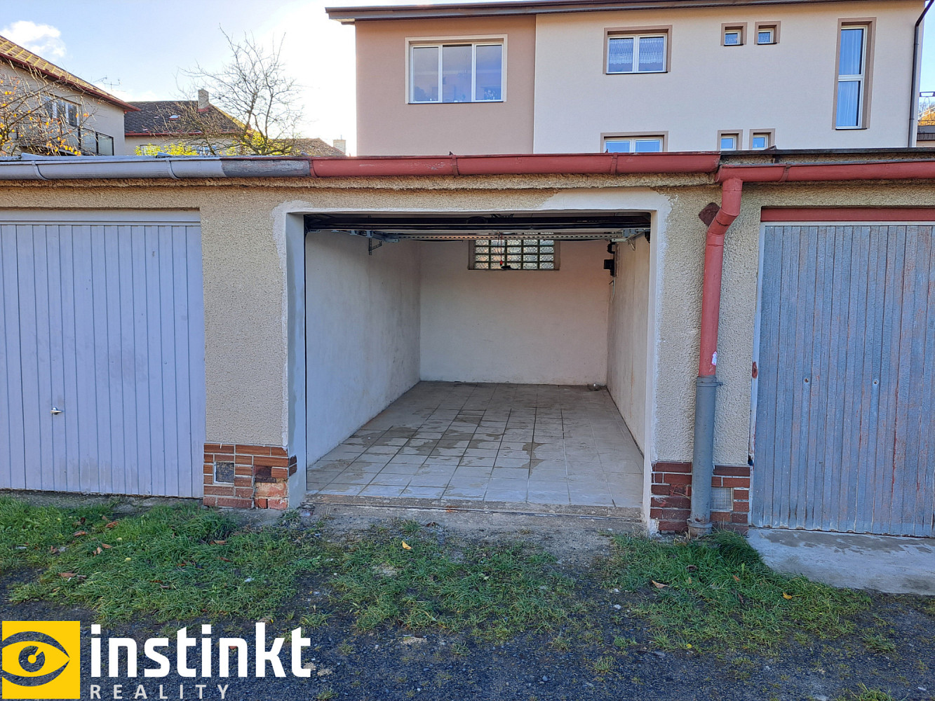Garáž (18m2) ul. Pod Hůrkou, Klatovy – fotografie 3