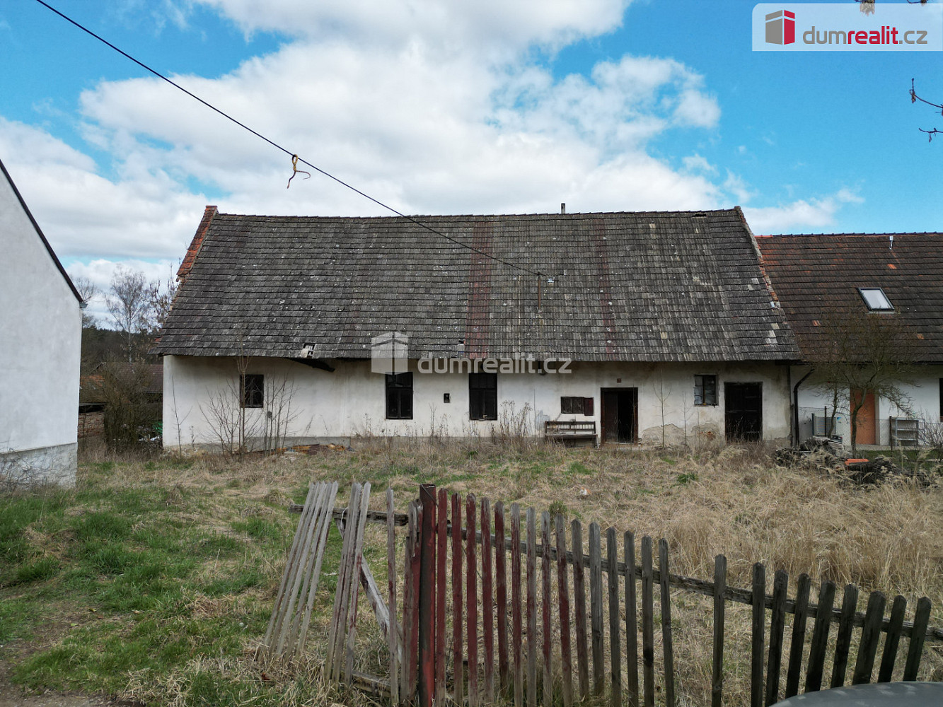 Prodej domu 140 m² s pozemkem 837 m² – fotografie 2