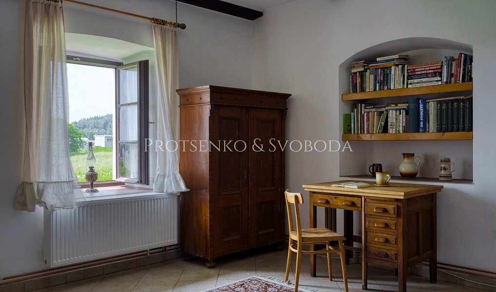 Prodej domu 275 m² s pozemkem 1 947 m², Horní Radouň – náhled fotky 5