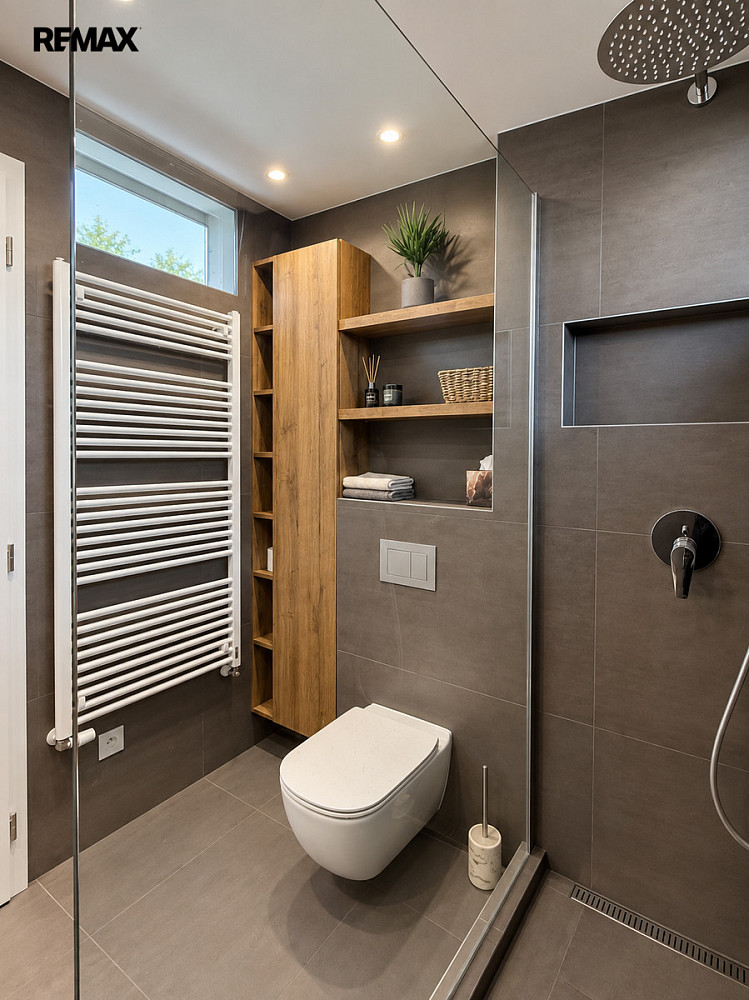 Pronájem bytu 3+kk 80 m² – fotografie 2
