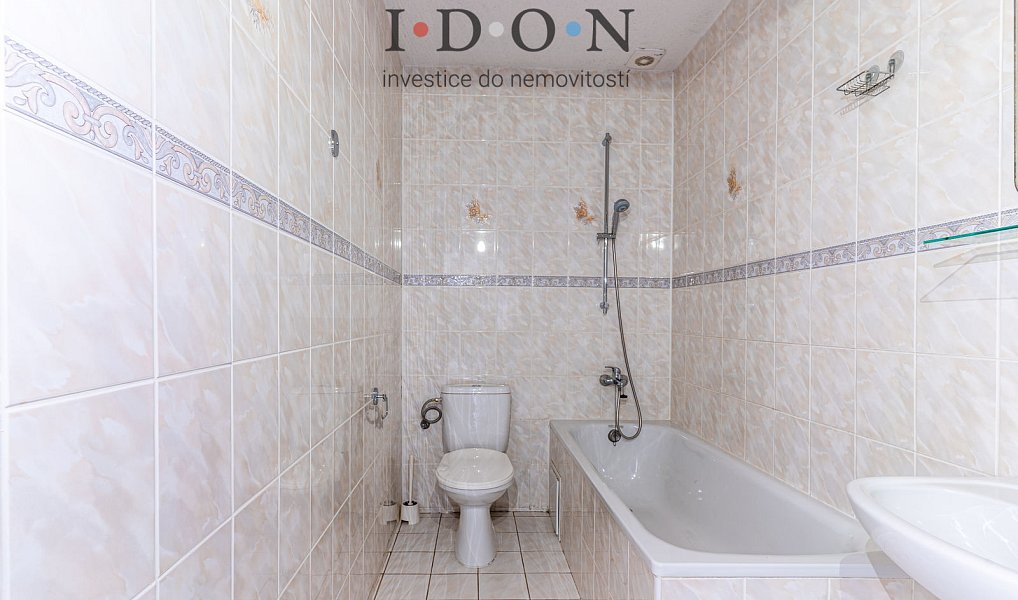 Prodej ubytovacího objektu 920 m², Třinec – náhled fotky 16