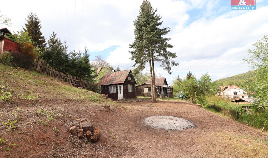 Prodej zahrady 674 m², Pnětluky – náhled fotky 6