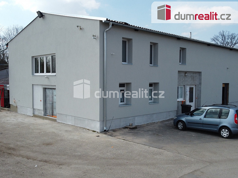 Prodej výrobních prostor 4 252 m²