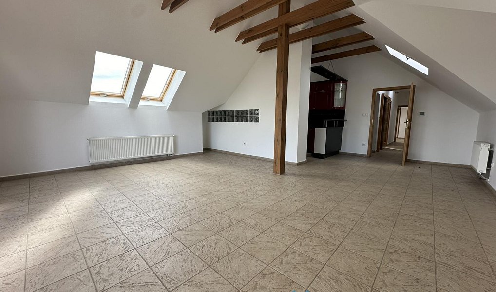 Pronájem bytu 3+1 130 m², Znojmo – náhled fotky 6
