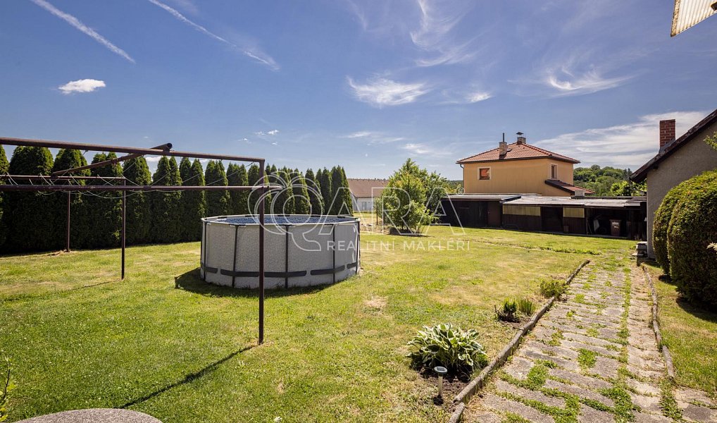 Prodej domu 208 m² s pozemkem 981 m², Louňovice – náhled fotky 22