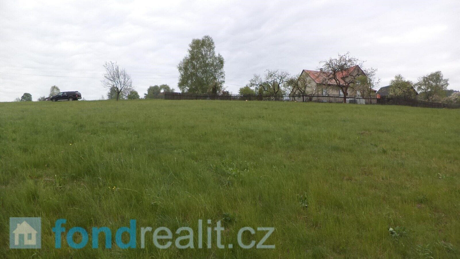 Prodej pozemku 1 105 m²