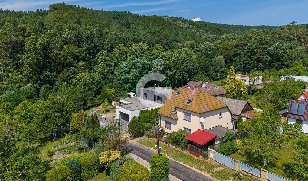 Prodej domu 185 m² s pozemkem 1 050 m², Lukoveček – náhled fotky 15