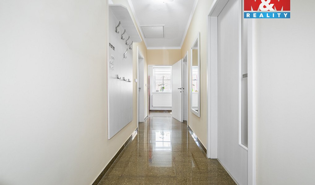 Prodej domu 197 m² s pozemkem 220 m², Bor – náhled fotky 10