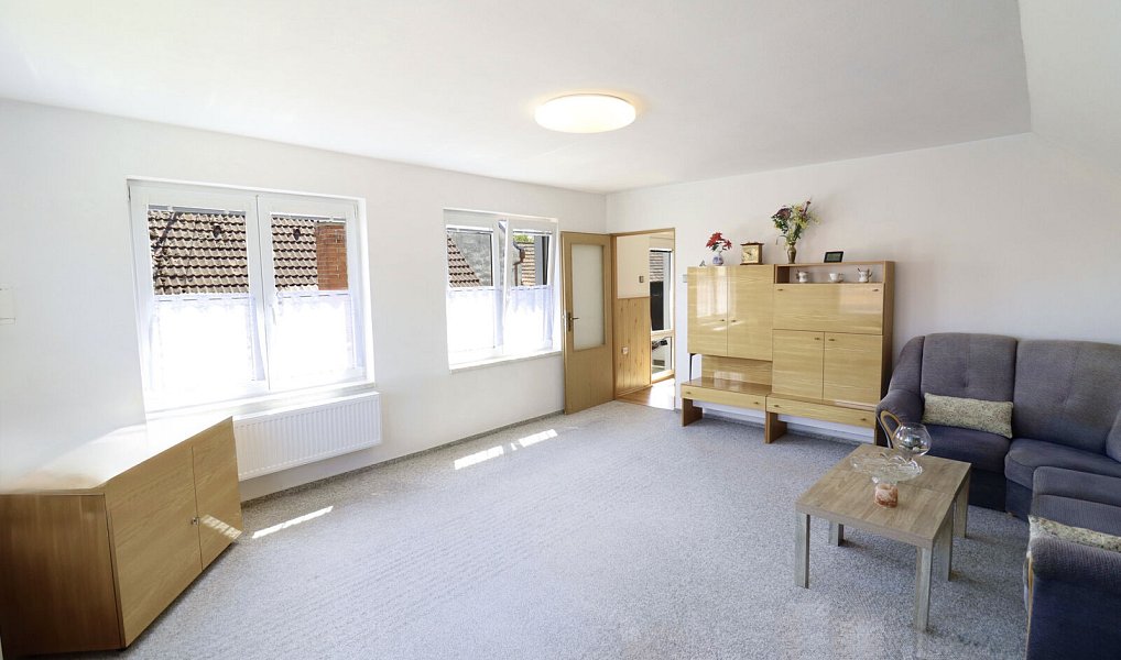 Prodej domu 171 m² s pozemkem 2 693 m², Strážkovice – náhled fotky 9