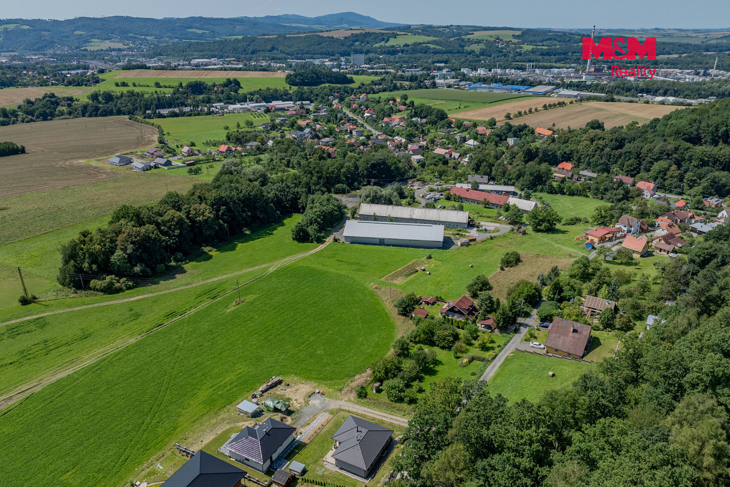 Prodej stavebního pozemku 837 m² – fotografie 5