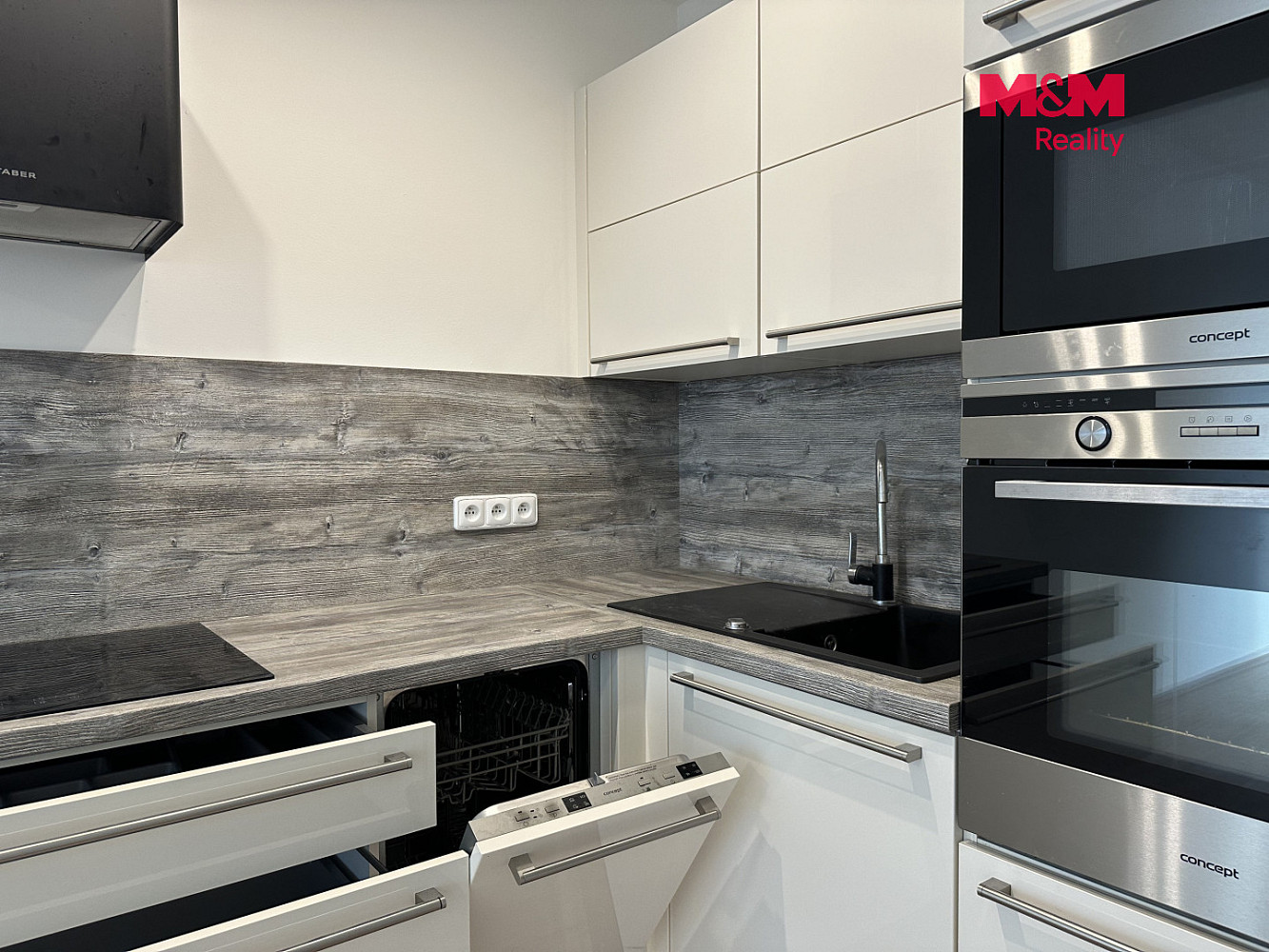 Pronájem bytu 2+kk 54 m² – fotografie 3