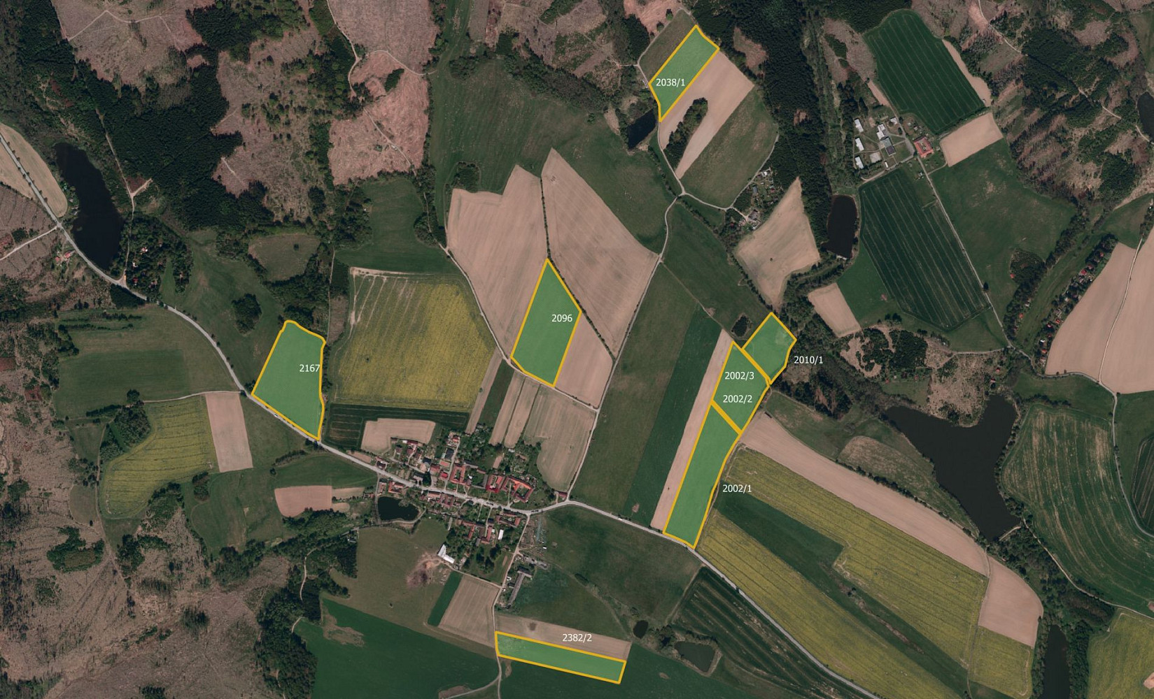 Prodej pole 146 667 m²