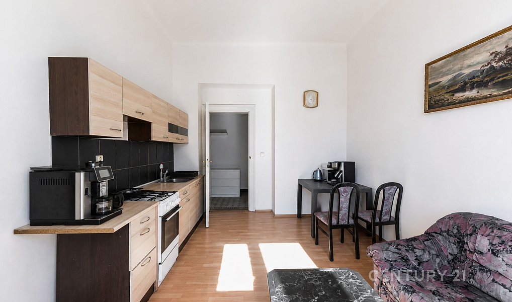 Prodej bytu 2+1 100 m², Praha – náhled fotky 9