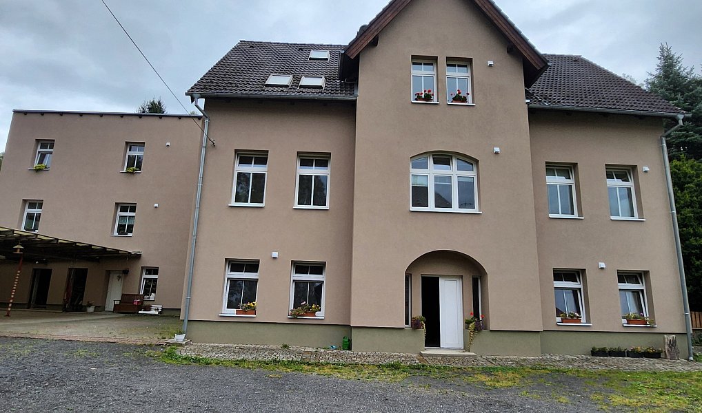 Pronájem bytu 1+kk 35 m², Dolní Poustevna – fotka 1 z 11