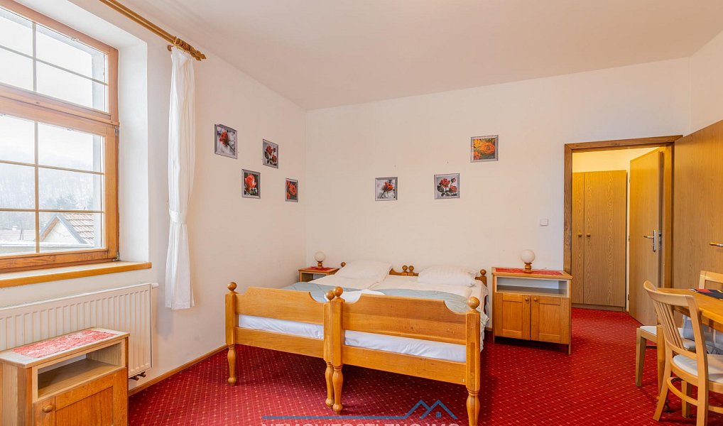 Prodej ubytovacího objektu 911 m², Vranov nad Dyjí – náhled fotky 12