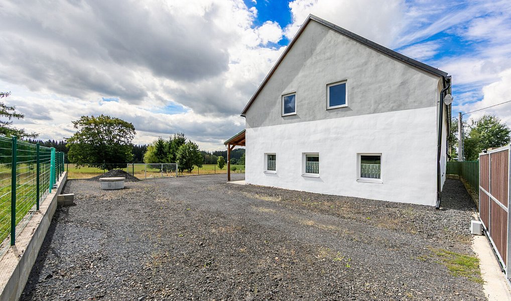 Prodej domu 120 m² s pozemkem 554 m², Teplá – náhled fotky 3