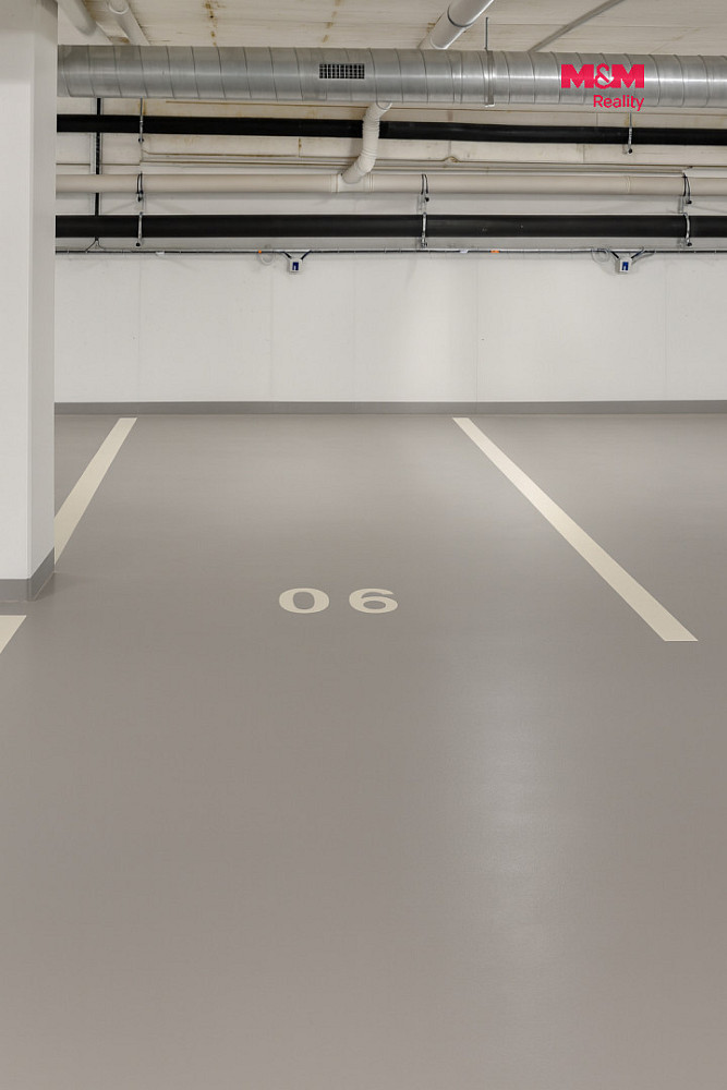 Pronájem garážového stání, 13 m2, hradec králové — photo 3