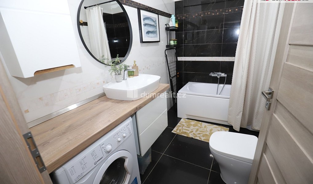 Prodej bytu 2+1 110 m², Karlovy Vary – náhled fotky 15