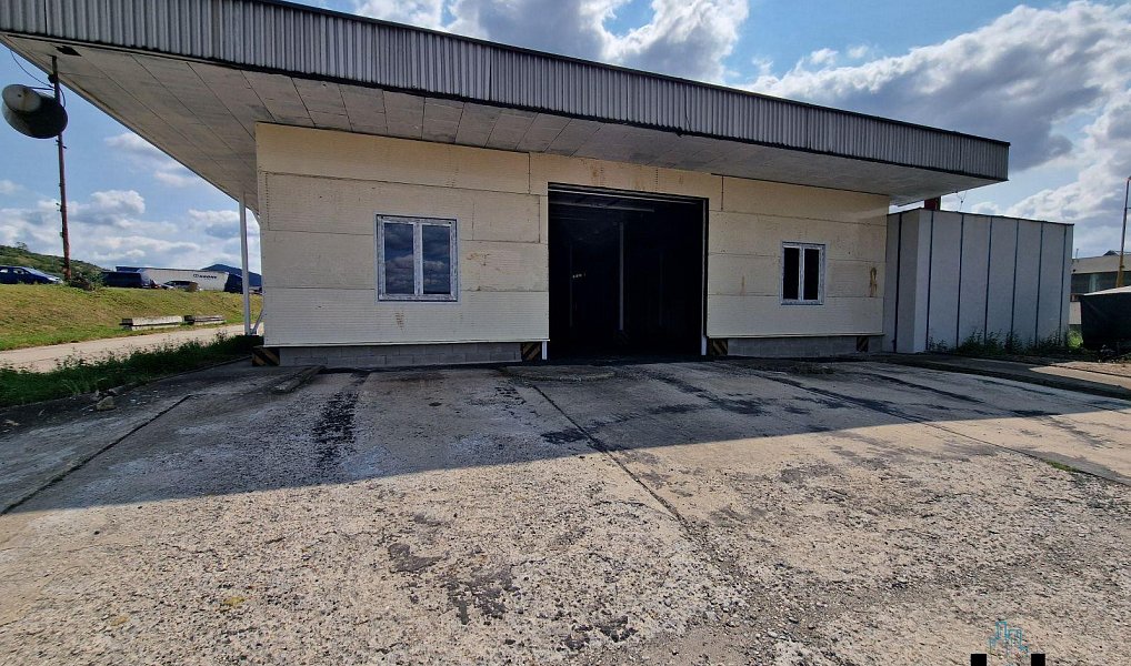 Pronájem skladovacích prostor 300 m², Most – náhled fotky 13